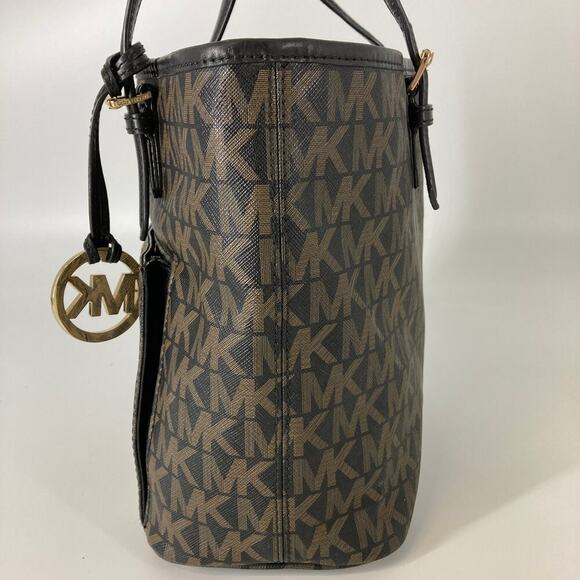 MICHAEL KORS, BLACK AND BROWN SIGNATURE PRINT SHOULDER BAG - Picture 5 of 16